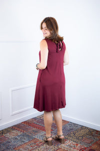 Vestido Emily - Regata de Amarrar nas Costas em Malha Confort - Naguirre Shop
