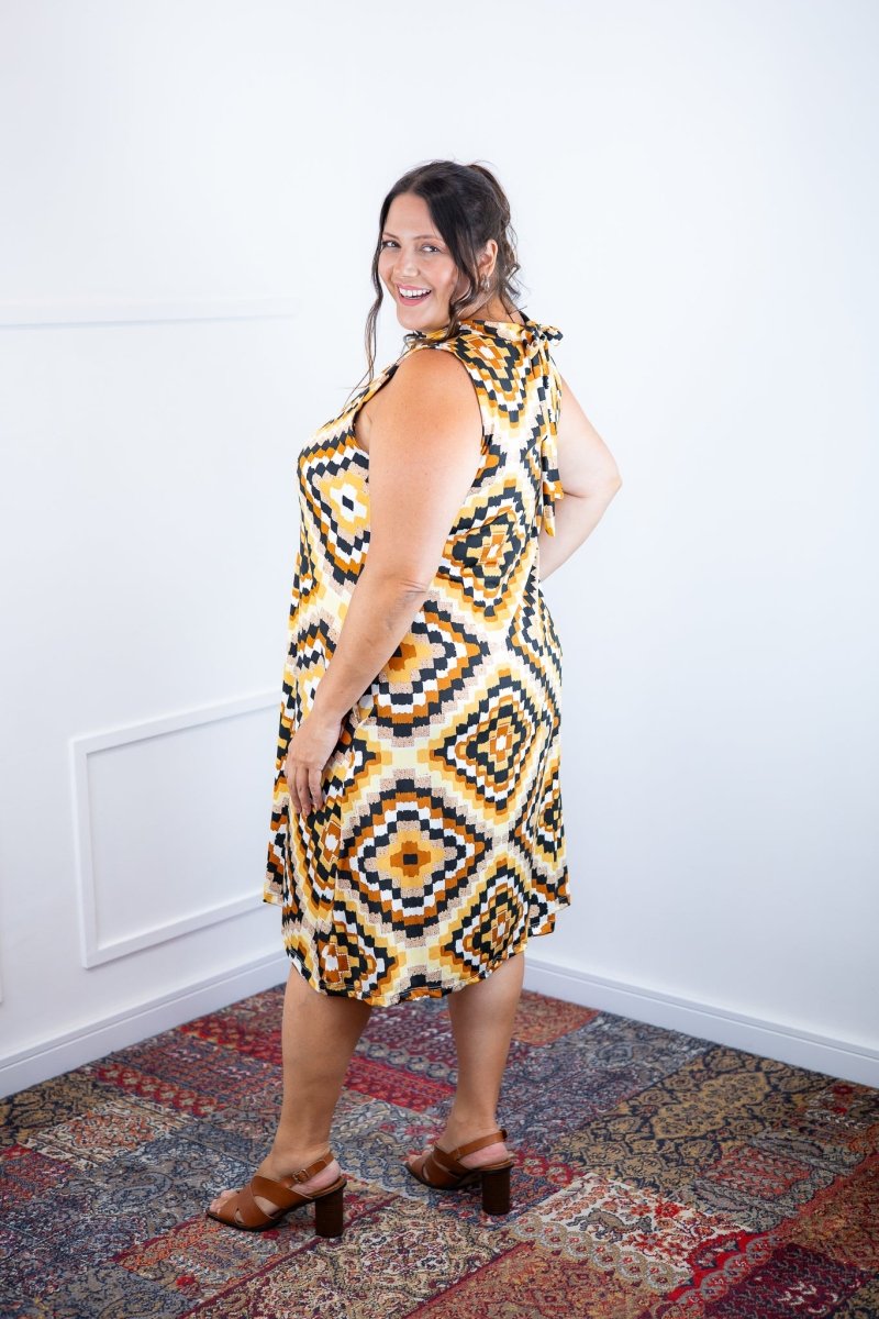 Vestido Emily - Regata de Amarrar nas Costas em Malha Confort - Naguirre Shop