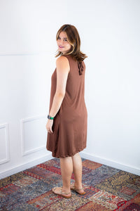 Vestido Emily - Regata de Amarrar nas Costas em Malha Confort - Naguirre Shop