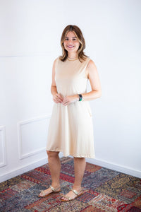 Vestido Emily - Regata de Amarrar nas Costas em Malha Confort - Naguirre Shop