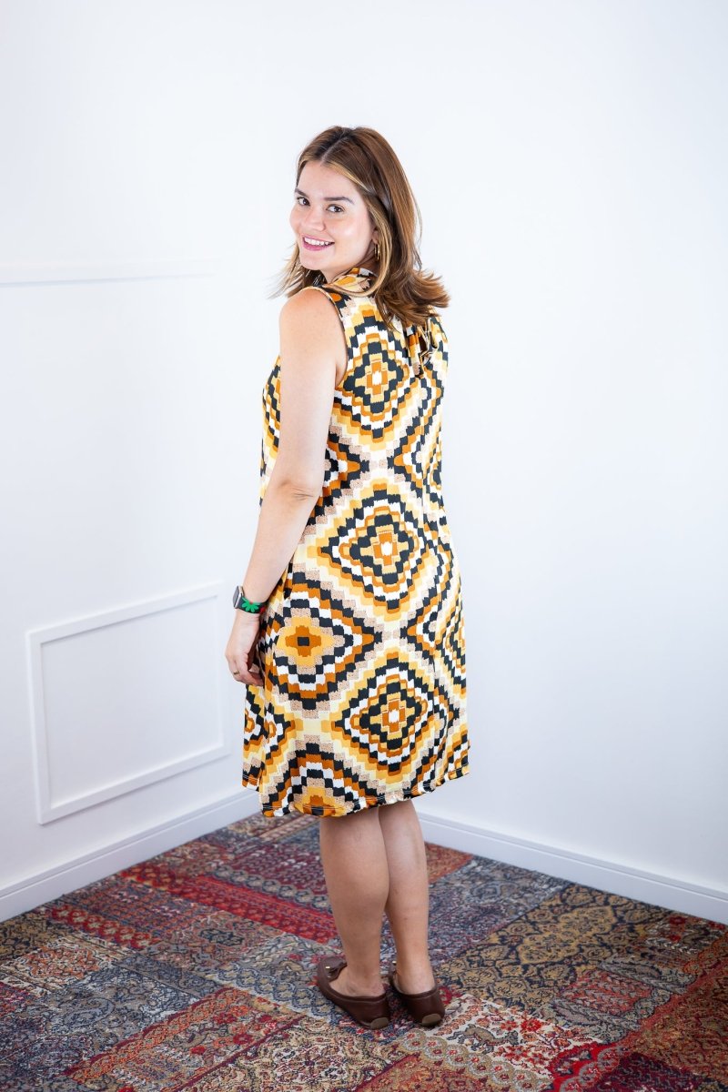 Vestido Emily - Regata de Amarrar nas Costas em Malha Confort - Naguirre Shop