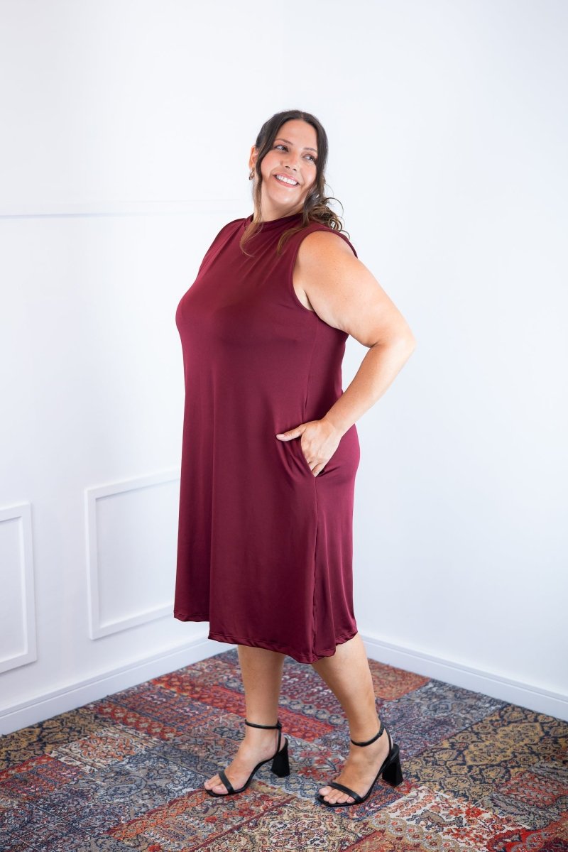 Vestido Emily - Regata de Amarrar nas Costas em Malha Confort - Naguirre Shop