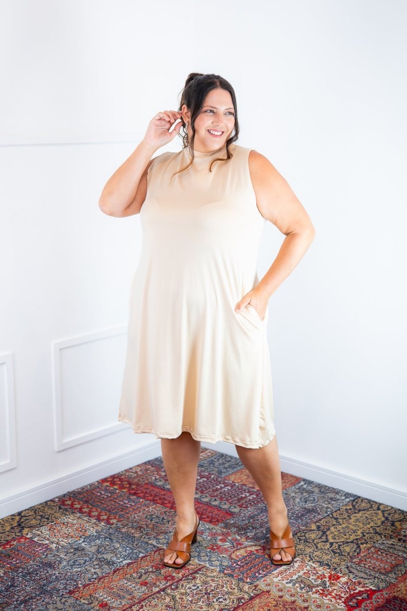 Vestido Emily - Regata de Amarrar nas Costas em Malha Confort - Naguirre Shop