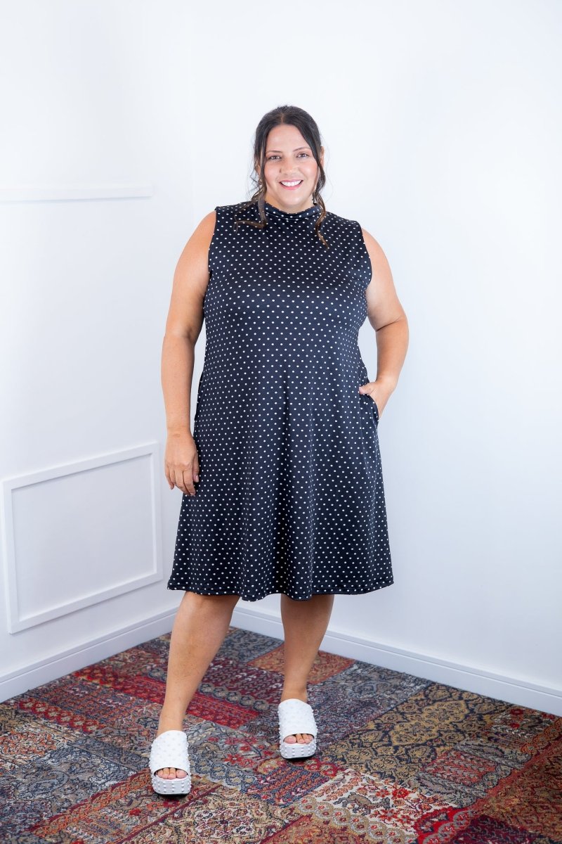 Vestido Emily - Regata de Amarrar nas Costas em Malha Confort - Naguirre Shop