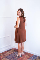 Vestido Emily - Regata de Amarrar nas Costas em Malha Confort - Naguirre Shop