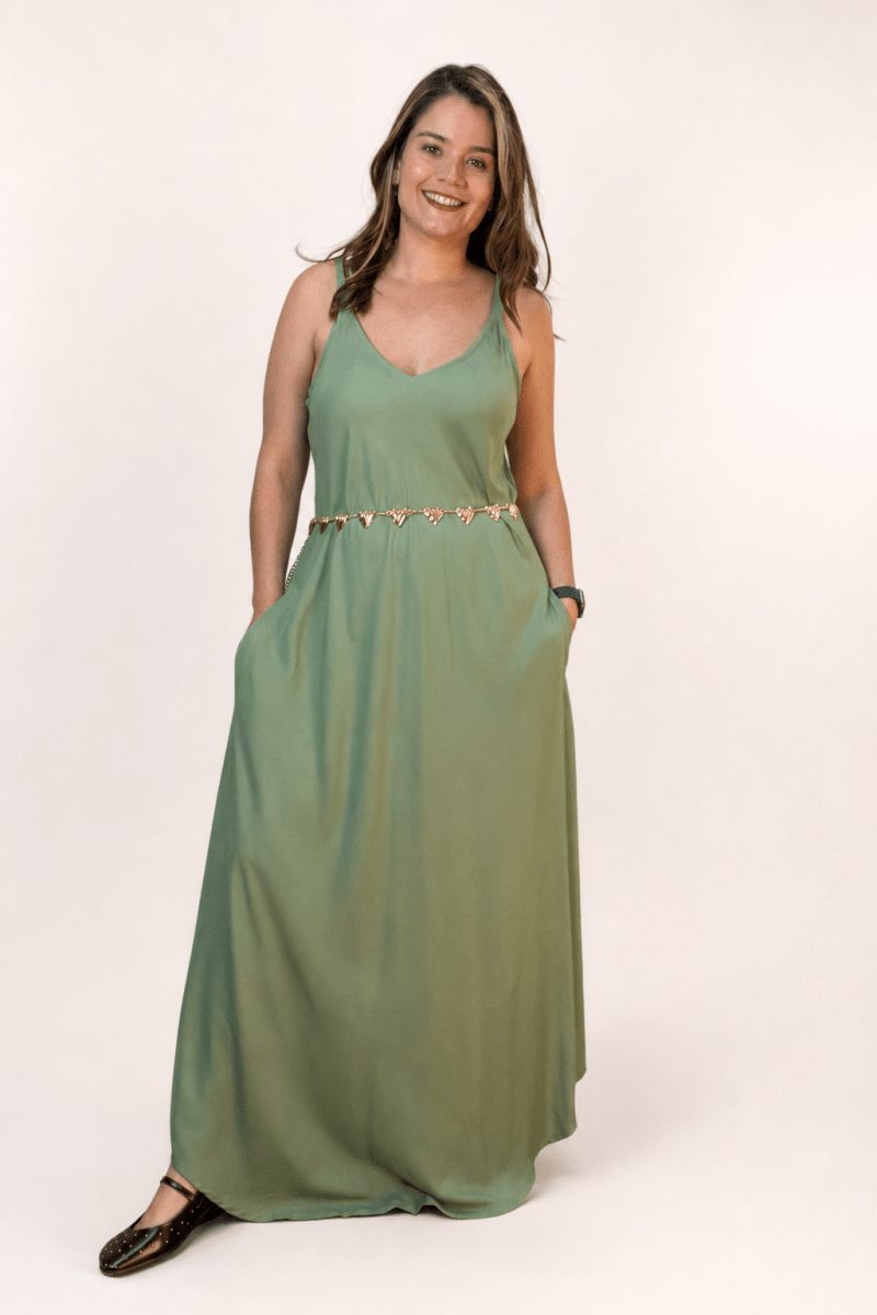 Vestido Fluido em Viscose Natural Evasê com Alças Marrocos Liso - Naguirre Shop