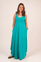 Vestido Fluido em Viscose Natural Evasê com Alças Marrocos Liso - Naguirre Shop