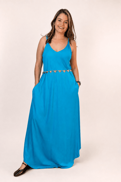 Vestido Fluido em Viscose Natural Evasê com Alças Marrocos Liso - Naguirre Shop