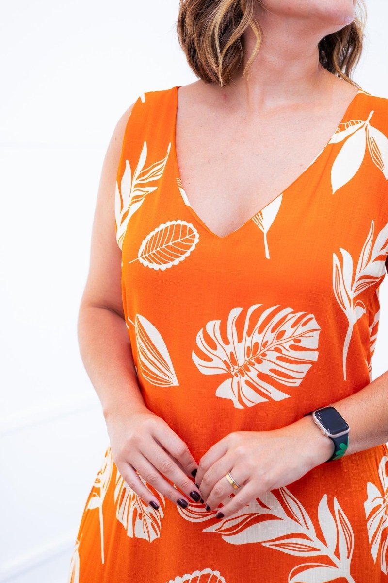 Vestido Gabriela - Regata Longuete com Decote V em Viscolinho - Naguirre Shop