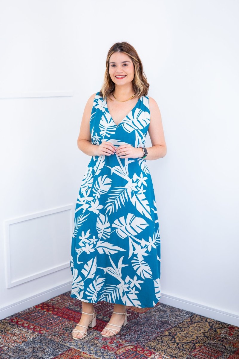 Vestido Gabriela - Regata Longuete com Decote V em Viscolinho - Naguirre Shop