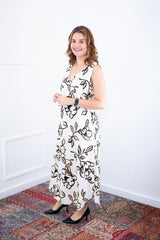 Vestido Gabriela - Regata Longuete com Decote V em Viscolinho - Naguirre Shop