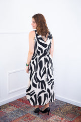 Vestido Gabriela - Regata Longuete com Decote V em Viscolinho - Naguirre Shop