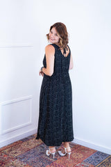 Vestido Gabriela - Regata Longuete com Decote V em Viscolinho - Naguirre Shop