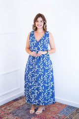 Vestido Gabriela - Regata Longuete com Decote V em Viscolinho - Naguirre Shop