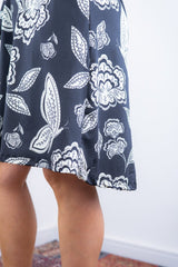 Vestido Letícia – Midi com Gola V em Malha Confort Deluxe - Naguirre Shop