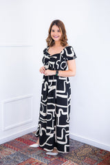 Vestido Longo Cecília – Manga Ciganinha em Viscolinho com Bolsos Laterais - Naguirre Shop