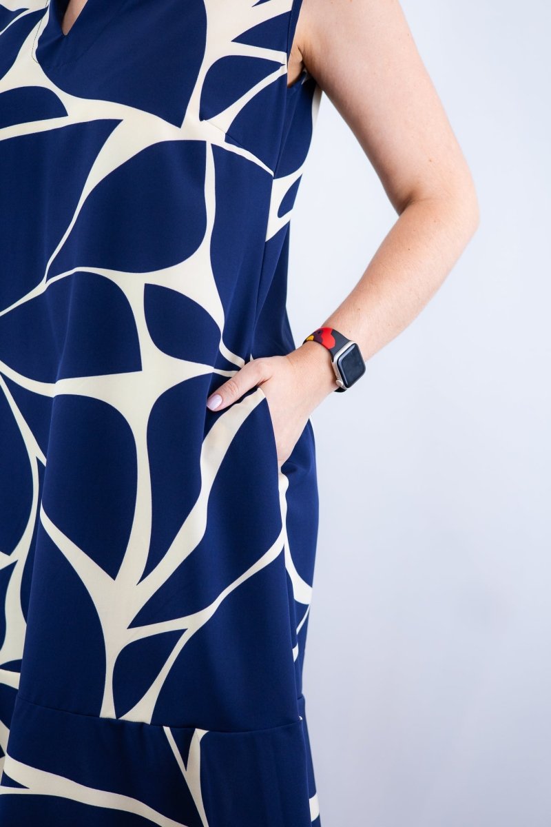 Vestido Luana – Evasê com Gola Padre e Bolsos em Crepe - Naguirre Shop