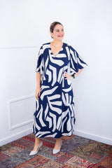 Vestido Luciana – Longuete em Viscolinho com Mangas Amplas e Bolsos - Naguirre Shop