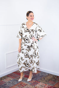 Vestido Luciana – Longuete em Viscolinho com Mangas Amplas e Bolsos - Naguirre Shop
