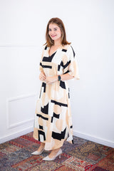 Vestido Luciana – Longuete em Viscolinho com Mangas Amplas e Bolsos - Naguirre Shop