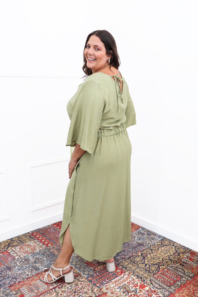 Vestido Luciana – Longuete em Viscomida com Mangas Amplas e Bolsos - Naguirre Shop