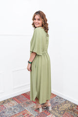Vestido Luciana – Longuete em Viscomida com Mangas Amplas e Bolsos - Naguirre Shop