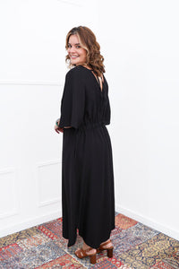 Vestido Luciana – Longuete em Viscomida com Mangas Amplas e Bolsos - Naguirre Shop