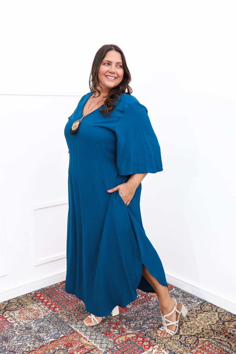 Vestido Luciana – Longuete em Viscomida com Mangas Amplas e Bolsos - Naguirre Shop