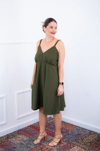 Vestido Malu – Alça Ajustável em Viscose Marrant com Saia Evasê e Bolsos - Naguirre Shop