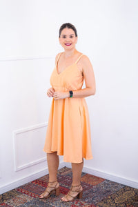 Vestido Malu – Alça Ajustável em Viscose Marrant com Saia Evasê e Bolsos - Naguirre Shop
