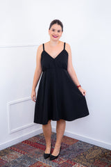 Vestido Malu – Alça Ajustável em Viscose Marrant com Saia Evasê e Bolsos - Naguirre Shop