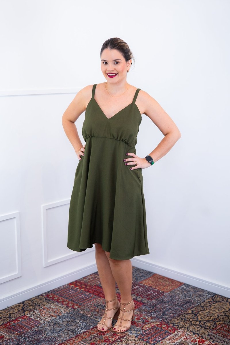 Vestido Malu – Alça Ajustável em Viscose Marrant com Saia Evasê e Bolsos - Naguirre Shop
