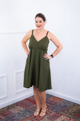 Vestido Malu – Alça Ajustável em Viscose Marrant com Saia Evasê e Bolsos - Naguirre Shop