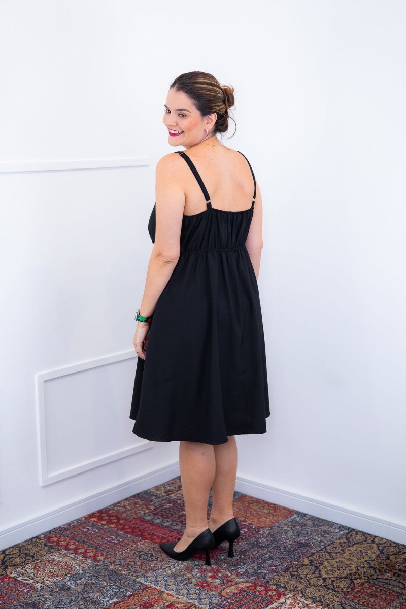 Vestido Malu – Alça Ajustável em Viscose Marrant com Saia Evasê e Bolsos - Naguirre Shop