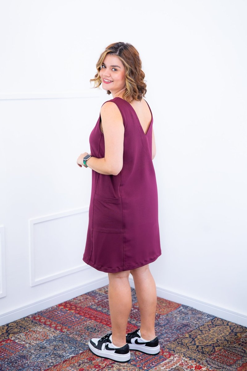 Vestido Mariana - Moletinho com Decote V e Bolsos Laterais - Naguirre Shop