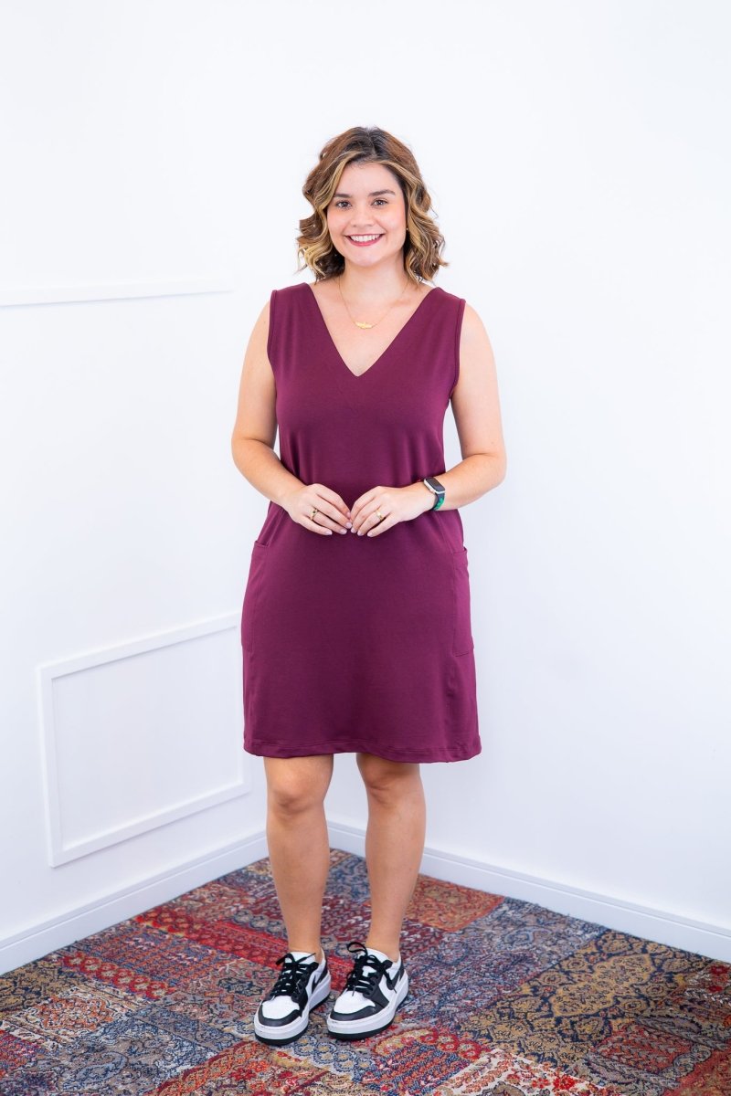 Vestido Mariana - Moletinho com Decote V e Bolsos Laterais - Naguirre Shop