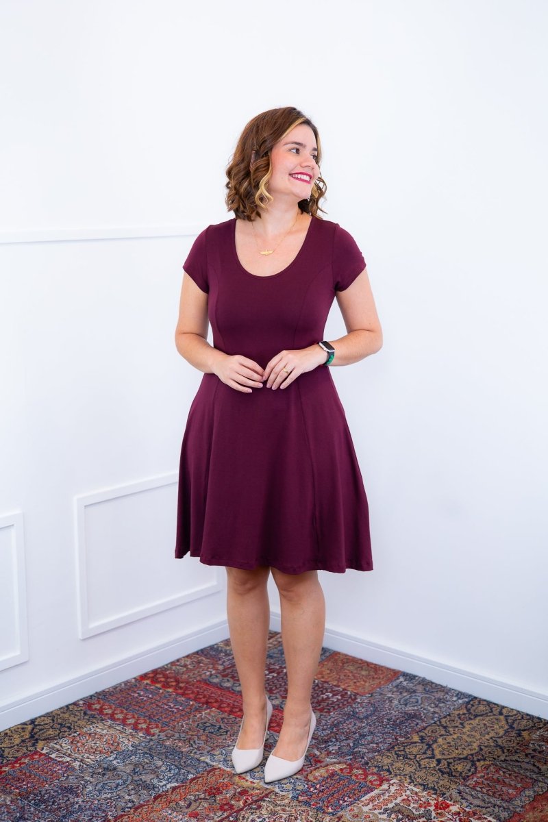 Vestido Melissa - Gola Redonda Acinturado em Viscolycra - Naguirre Shop