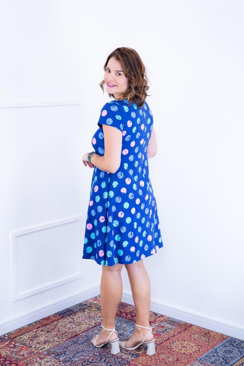 Vestido Melissa - Gola Redonda Acinturado em Viscolycra Aquarela - Naguirre Shop