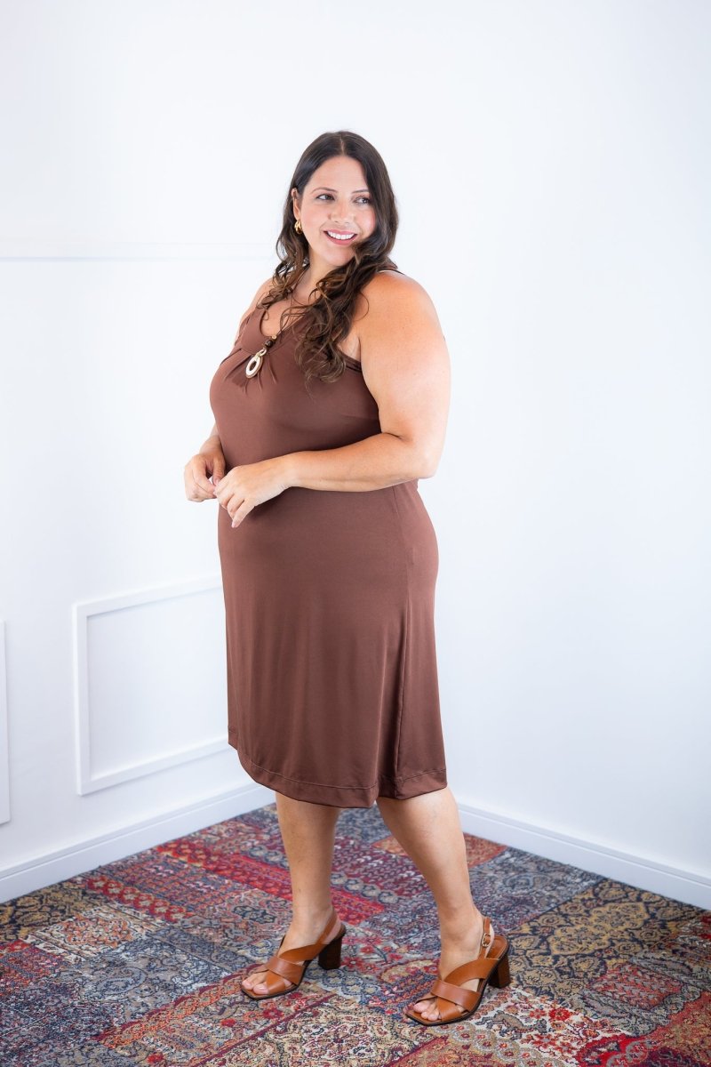 Vestido Mila – Malha Confort Midi com Alça Nadador - Naguirre Shop