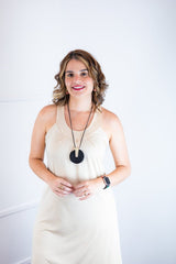 Vestido Mila – Malha Confort Midi com Alça Nadador - Naguirre Shop
