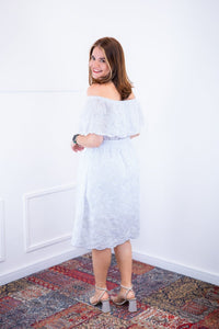 Vestido Nathalia – Midi em Laise Premium com Decote Ombro a Ombro - Naguirre Shop