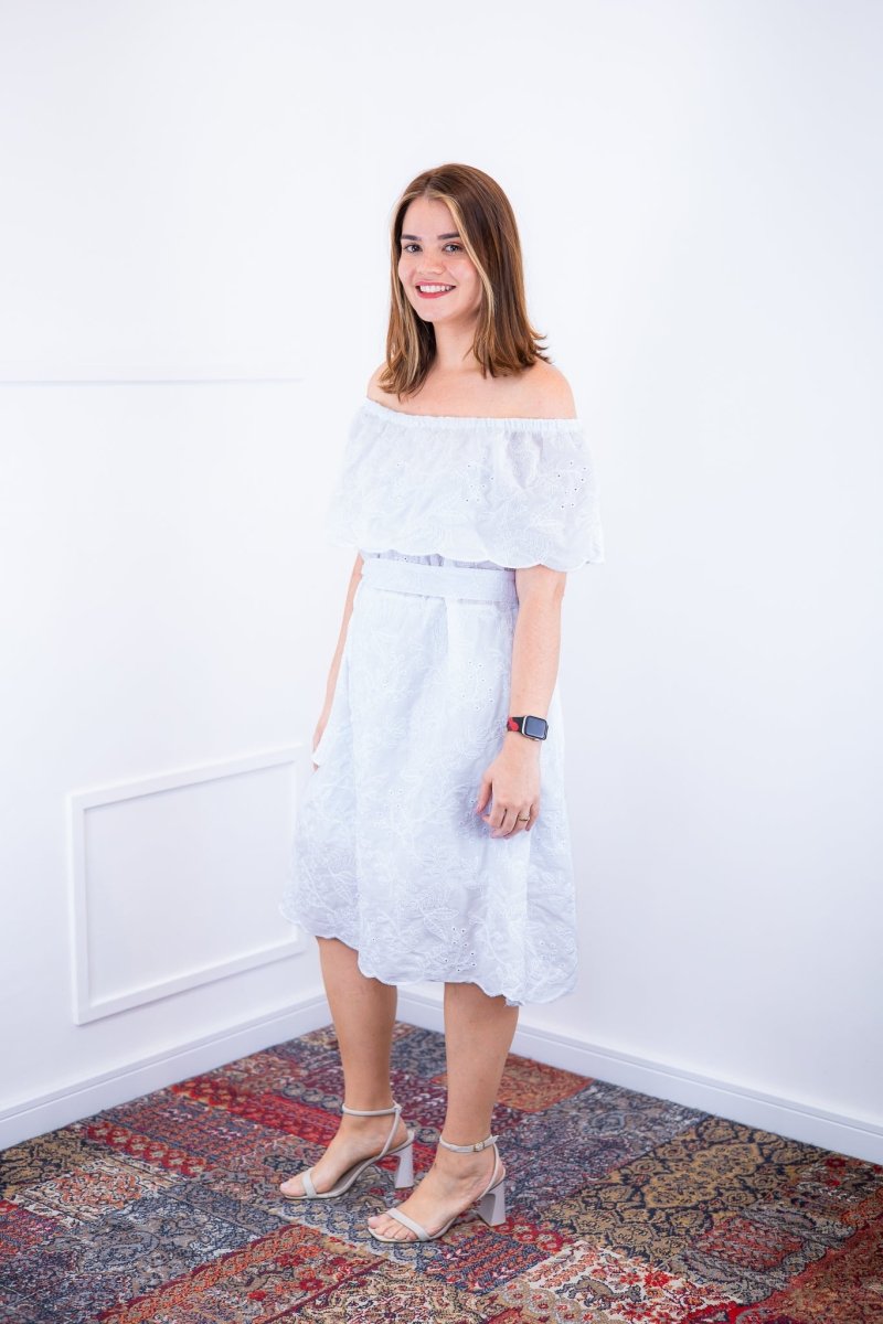 Vestido Nathalia – Midi em Laise Premium com Decote Ombro a Ombro - Naguirre Shop