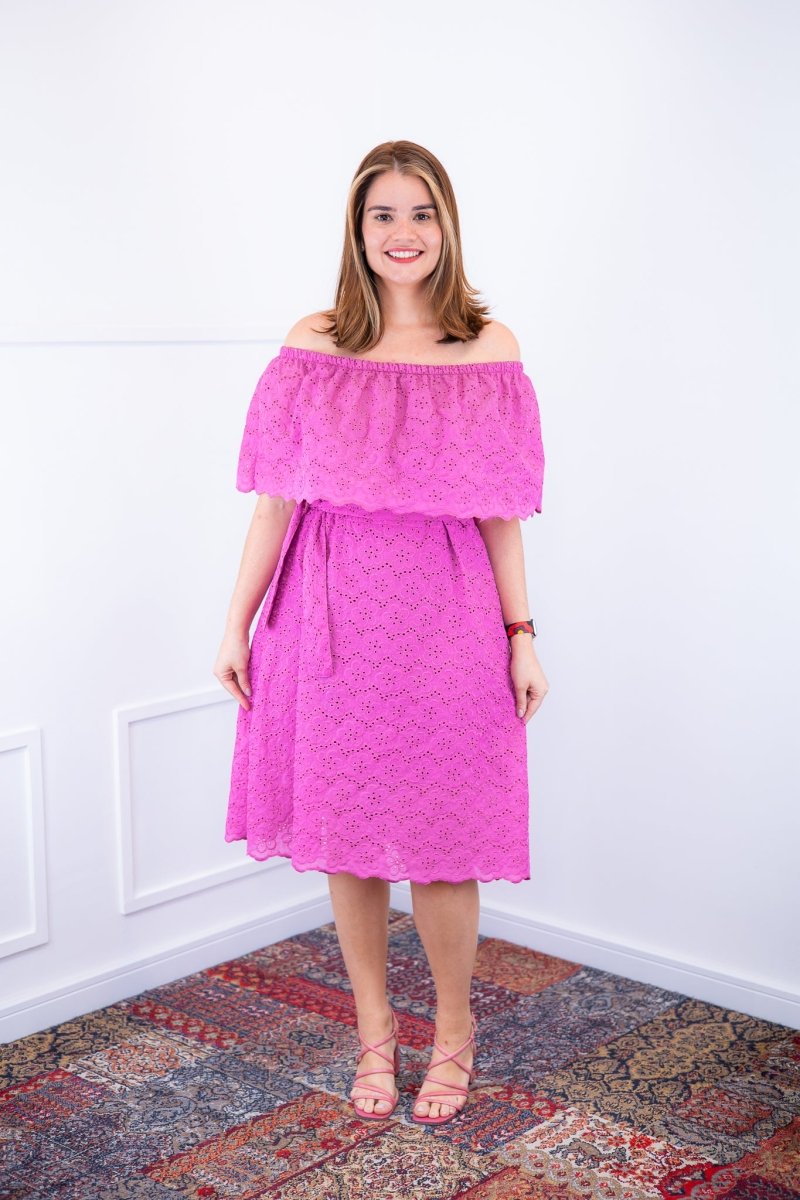 Vestido Nathalia – Midi em Laise Premium com Decote Ombro a Ombro - Naguirre Shop