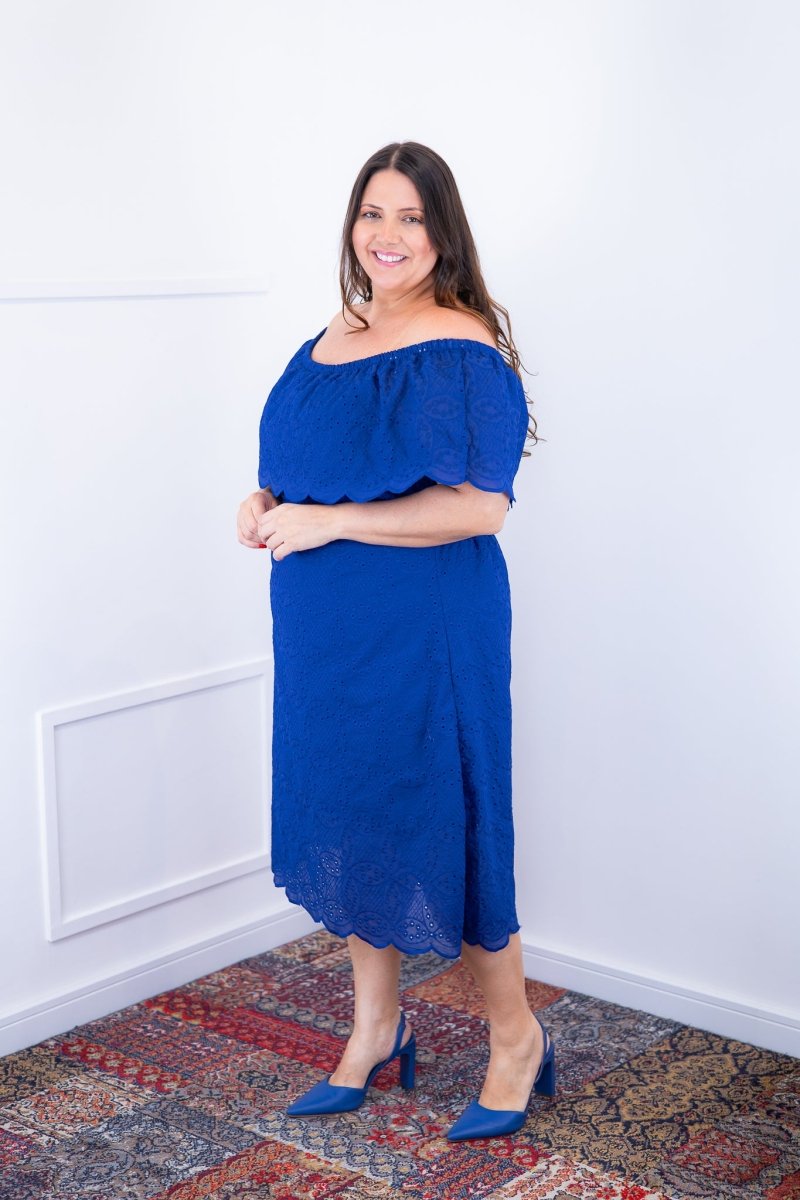 Vestido Nathalia – Midi em Laise Premium com Decote Ombro a Ombro - Naguirre Shop