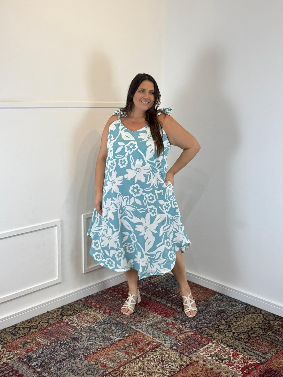 Vestido Paty – Decote Redondo e Alças Ajustáveis em Crepe - Naguirre Shop