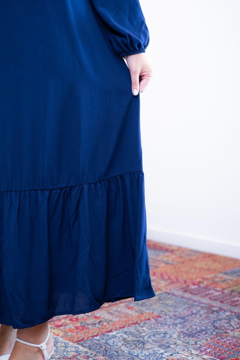Vestido Rafaela - Longuete com Babado Gola V em Viscolinho - Naguirre Shop