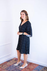 Vestido Sabrina - Decote V Manga Morcego em Viscolinho - Naguirre Shop