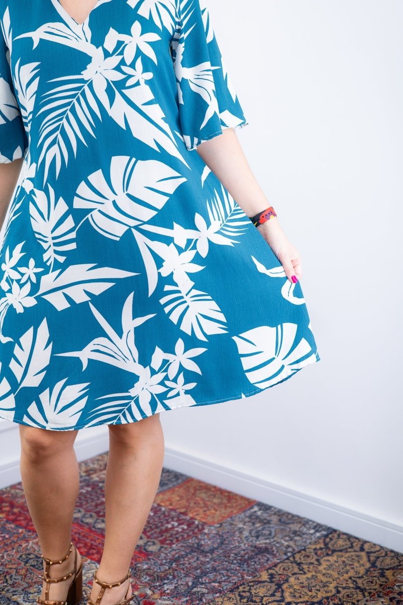 Vestido Sabrina - Decote V Manga Morcego em Viscolinho - Naguirre Shop