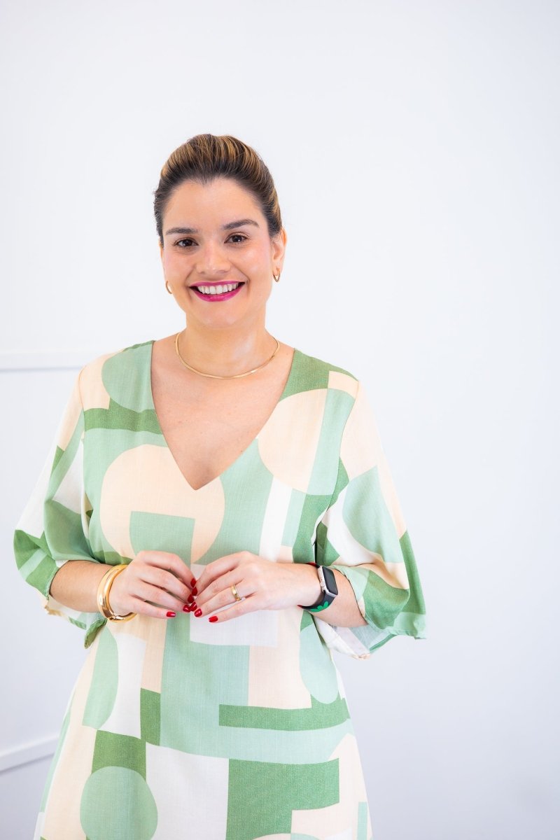 Vestido Sabrina - Decote V Manga Morcego em Viscolinho - Naguirre Shop