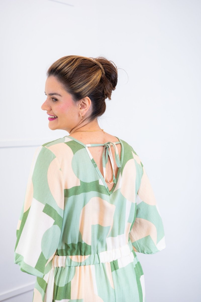 Vestido Sabrina - Decote V Manga Morcego em Viscolinho - Naguirre Shop